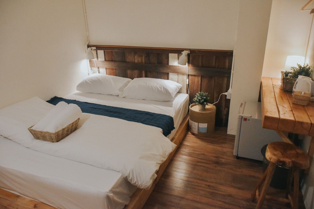 Sattahiptale Boutique Guest House & Hostel 8/50
