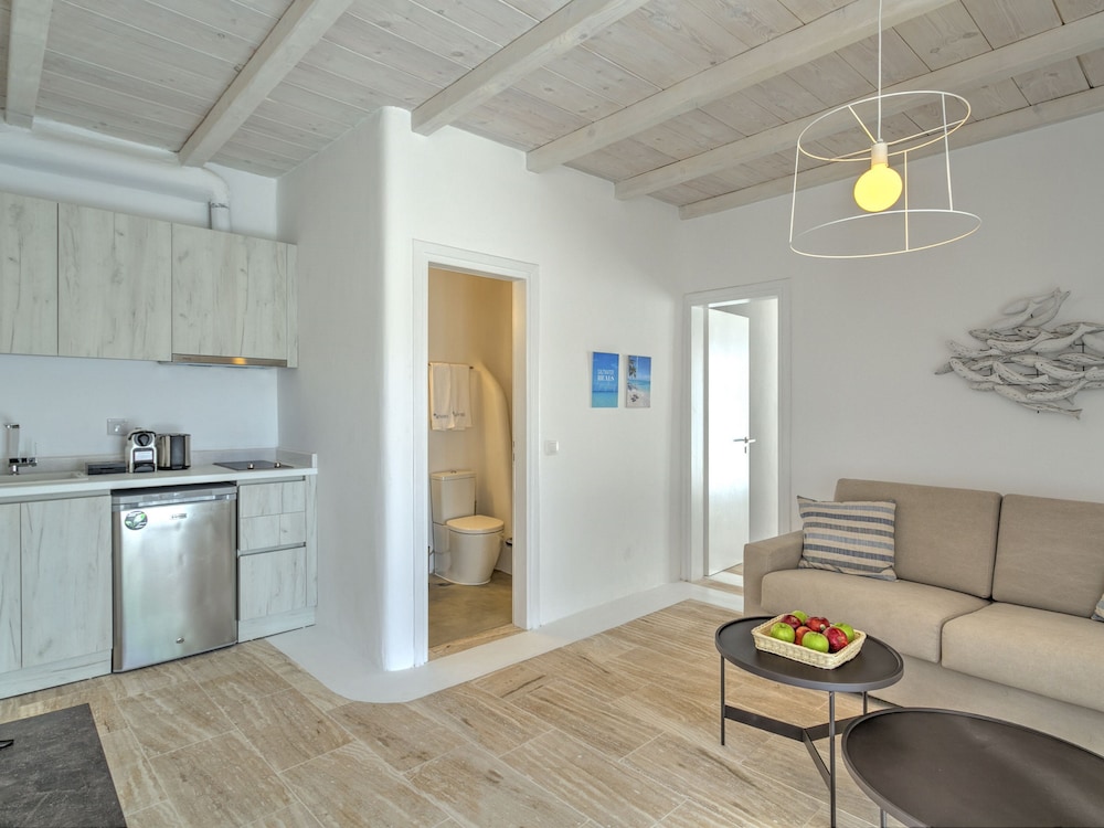 Senses Luxury Villas & Suites 6/76