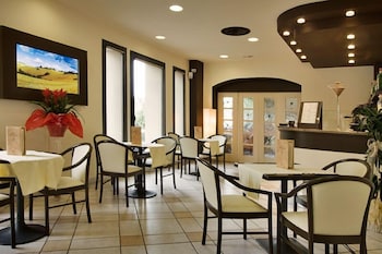 Hotel Montebello 33/38