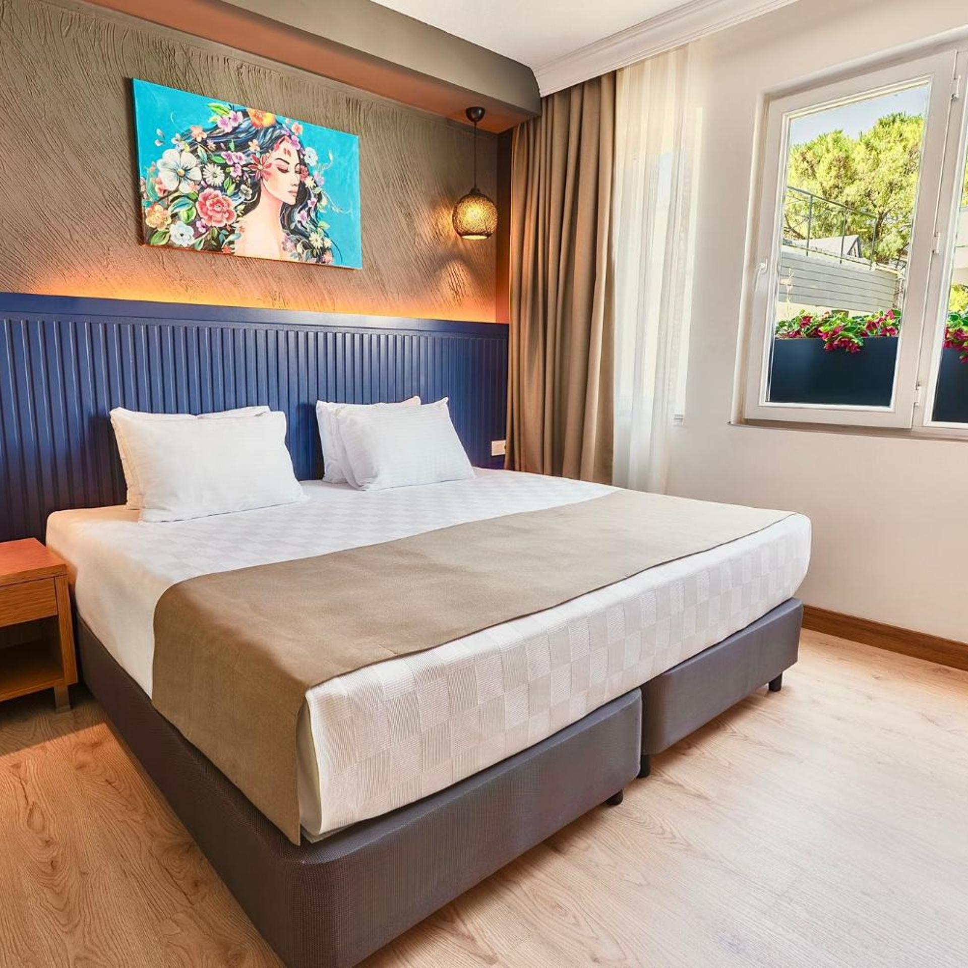 Lara Atalla Hotel 8/39