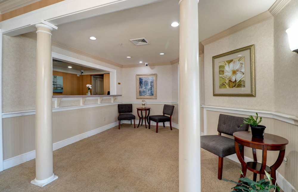 Anchorage Inn & Suites - Portsmouth 47/57