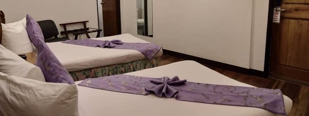 Safari Lodge Baguio By Log Cabin Hotel 26/76