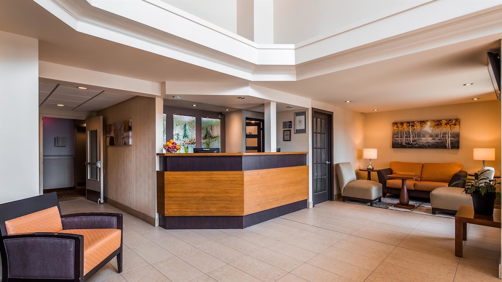 Best Western Plus Mont-Laurier 5/46
