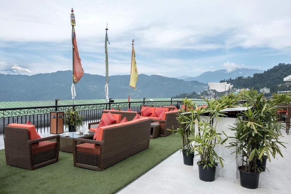 The Fern Denzong Hotel and Spa Gangtok 25/38