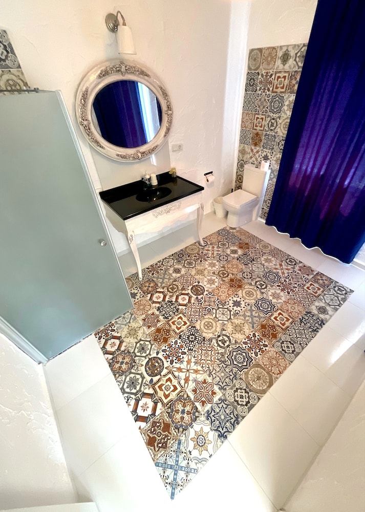 Temucin Hotel 34/34