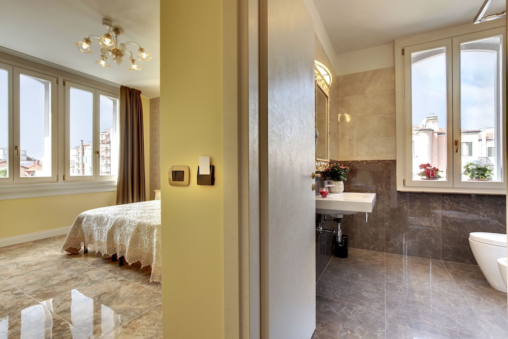 New Reiter Hotel 57/58