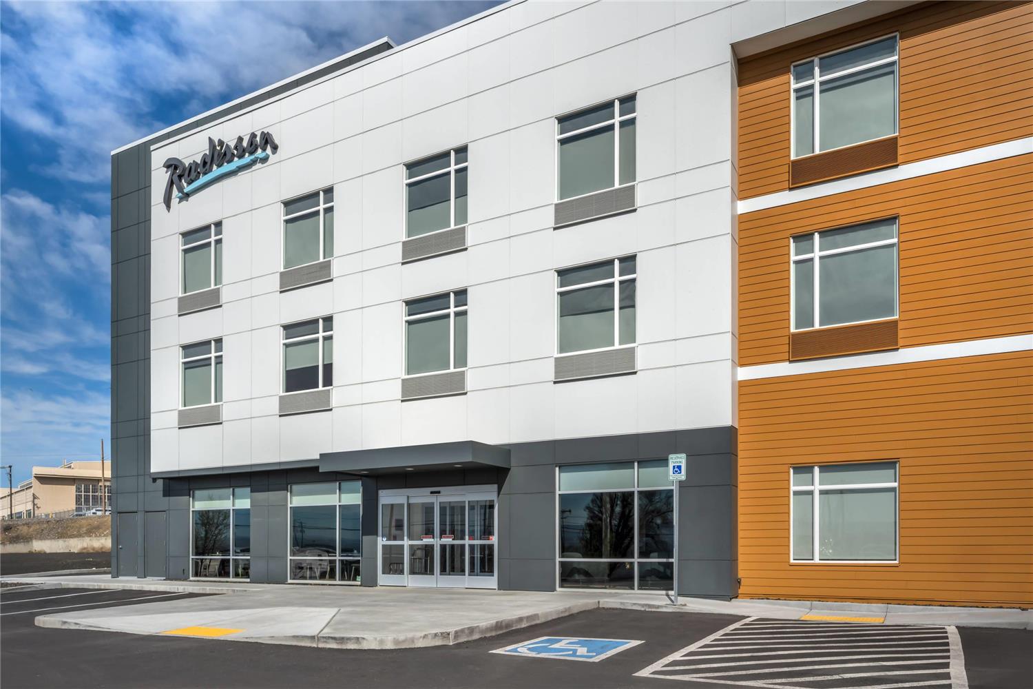 Radisson Hotel Pendleton Airport 9/33
