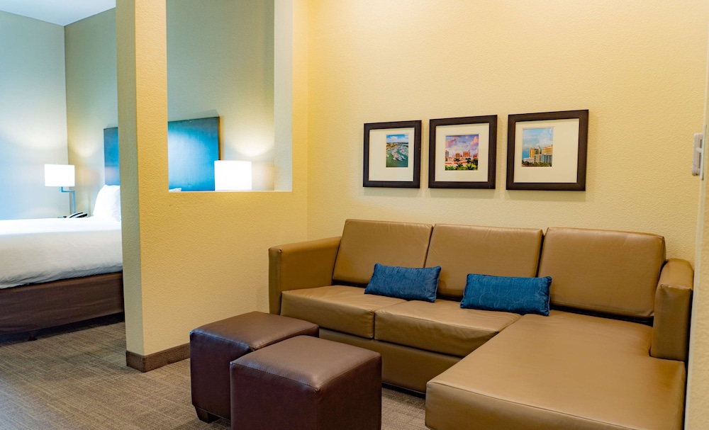 Coral Pointe Sarasota, an Ascend Collection Hotel 25/37