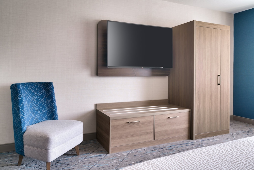 Holiday Inn Express Hotel Suites Helena 55/63
