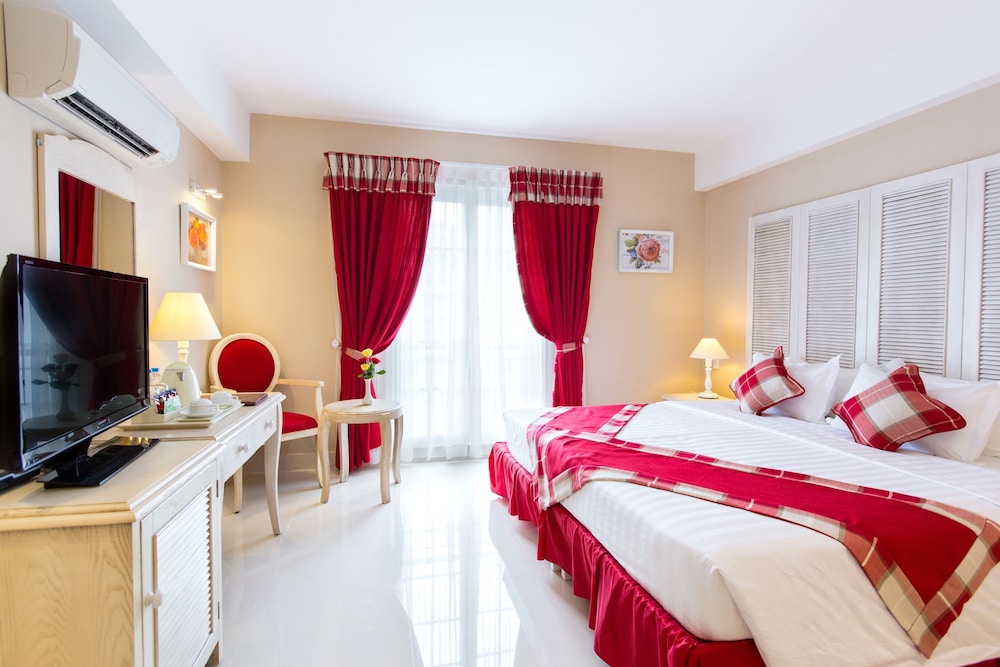 Hotel L Odeon Phu My Hung 13/46