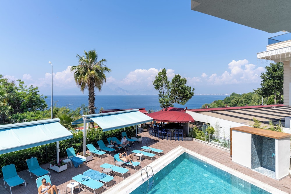 Atan Park Hotel 40/50