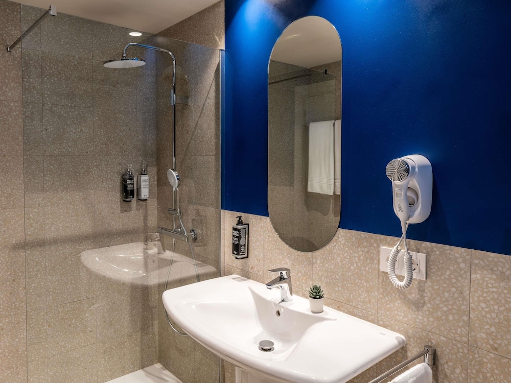 ibis Styles Zaragoza Ramiro I 65/65
