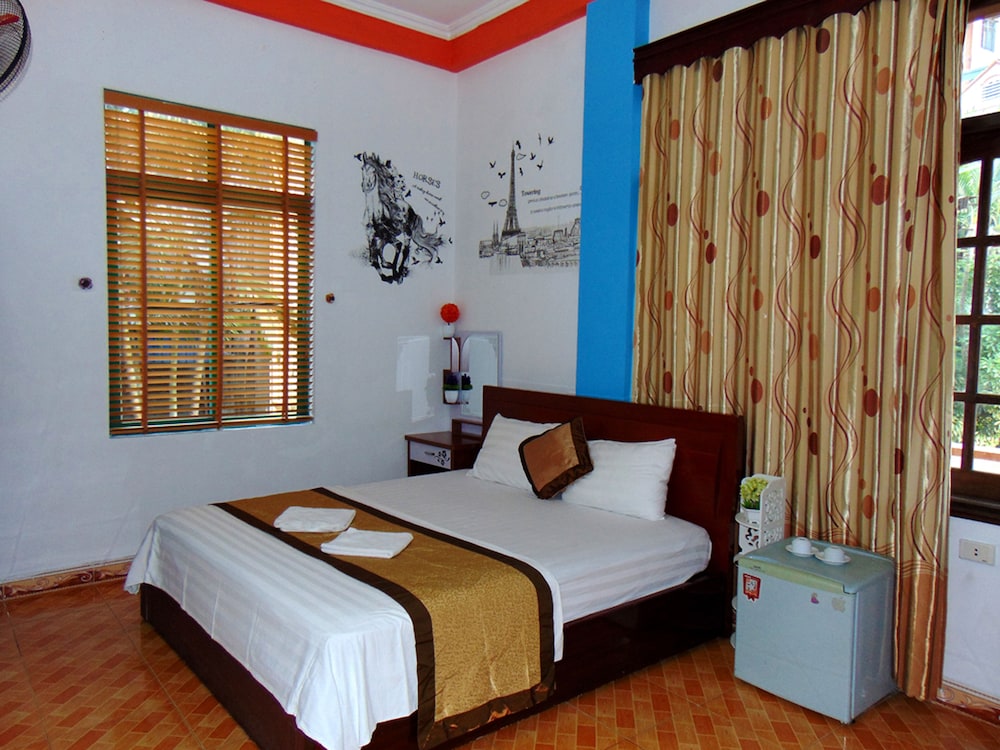 Alex Hotel 28/72