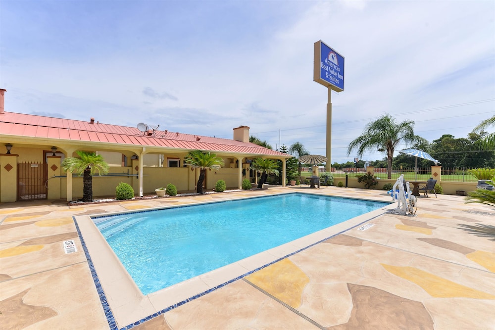Americas Best Value Inn & Suites Alvin Houston 22/35