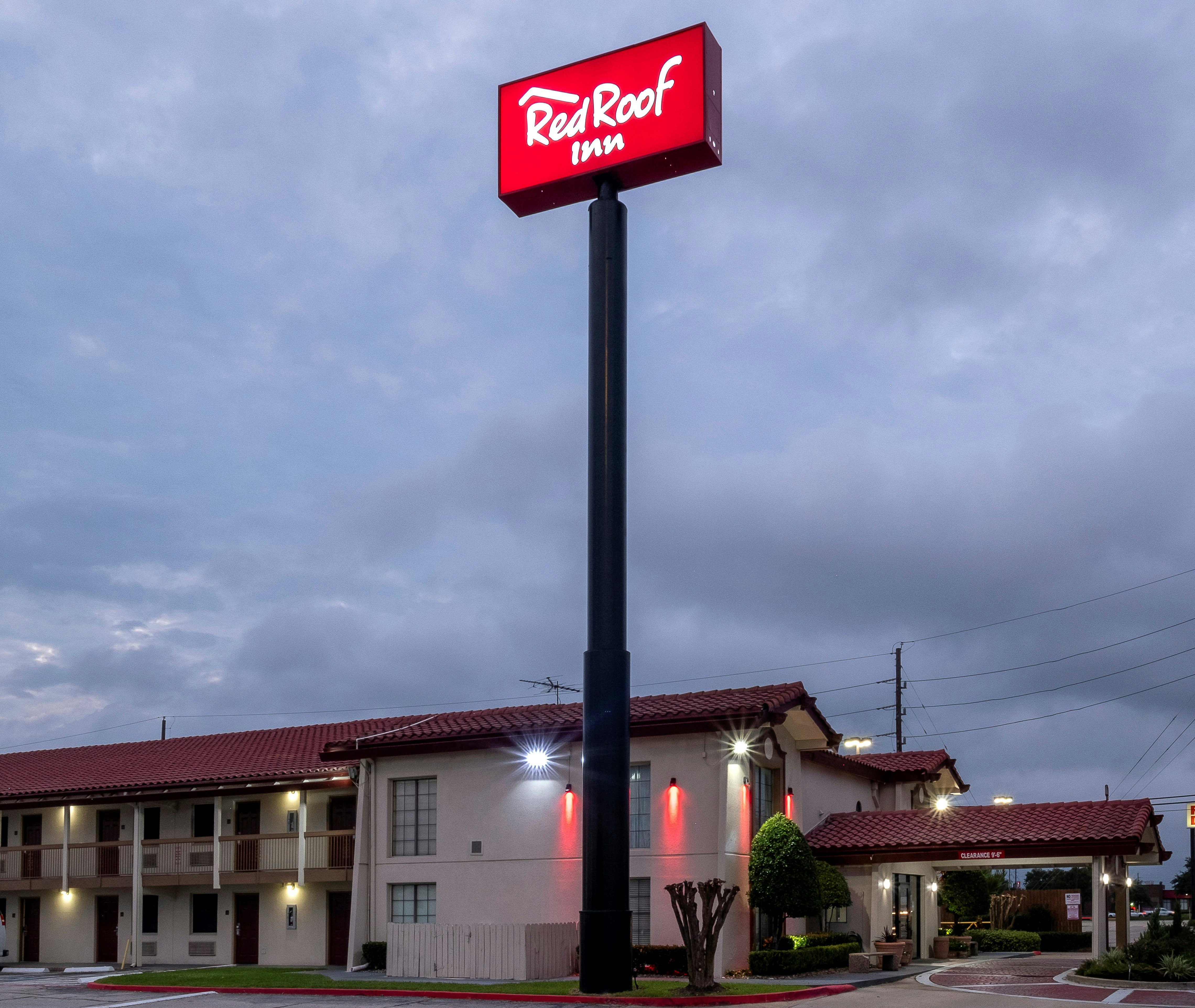 Red Roof Inn Houston North - FM1960 and I-45 2/32