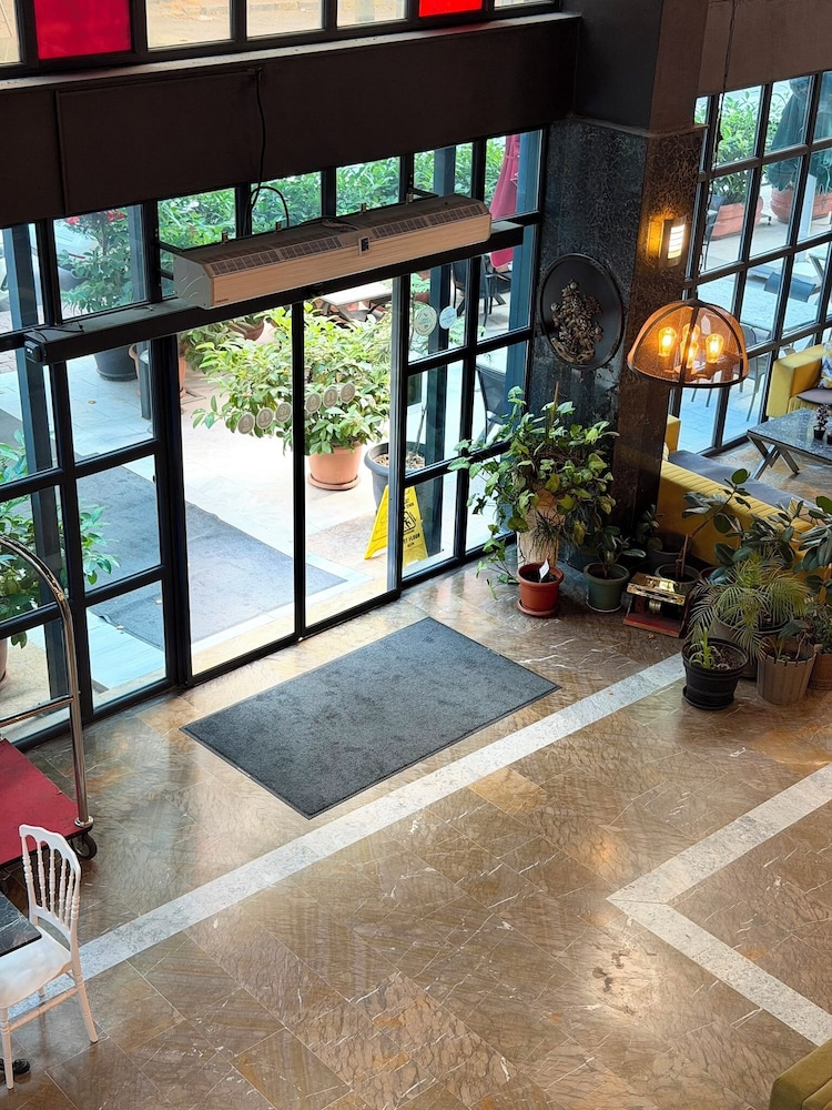 Mugwort Hotel and Spa 39/49