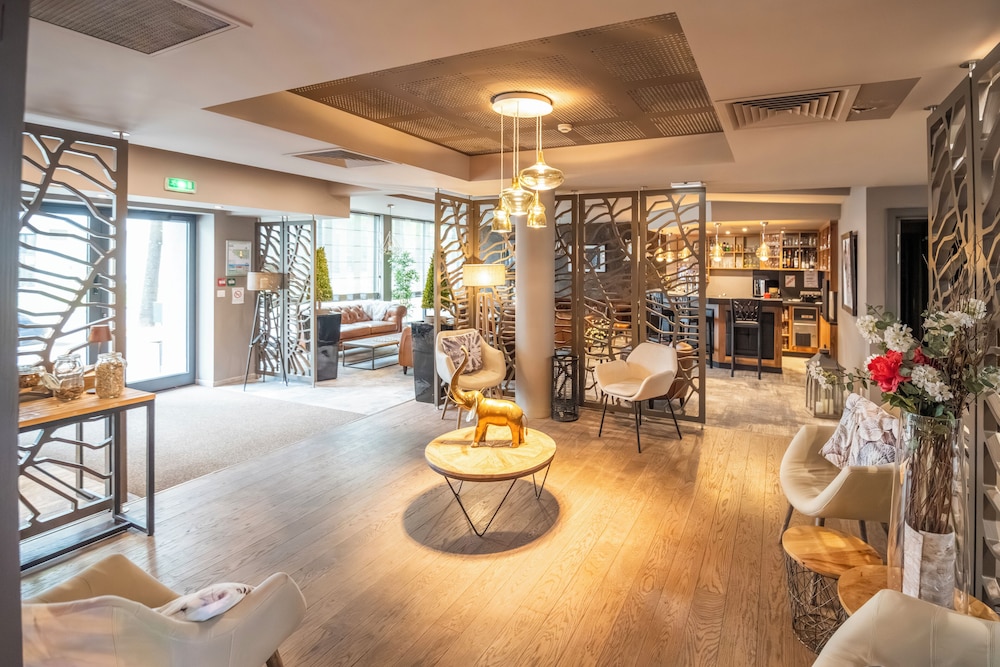 Brit Hotel Lodge 38/50