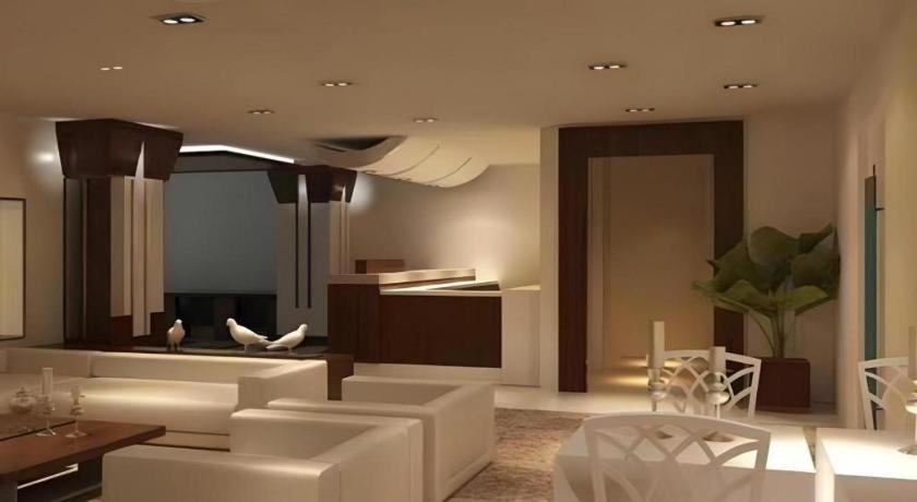 Bella Hotel Surabaya 5/34