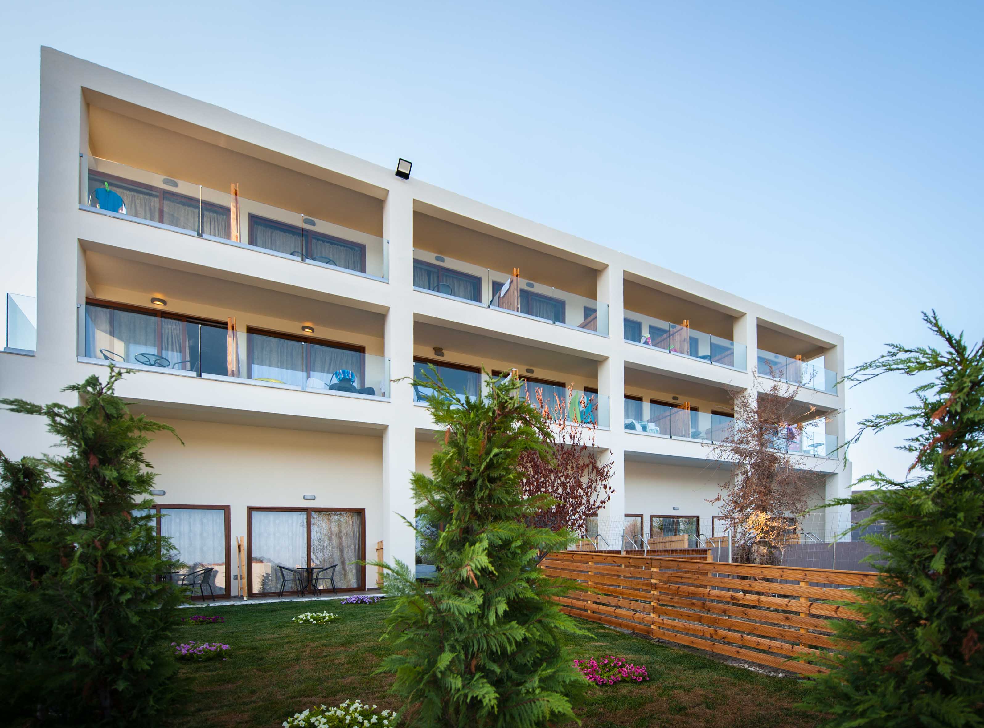 Brilliant Holiday Resort - Adults Only 4/50
