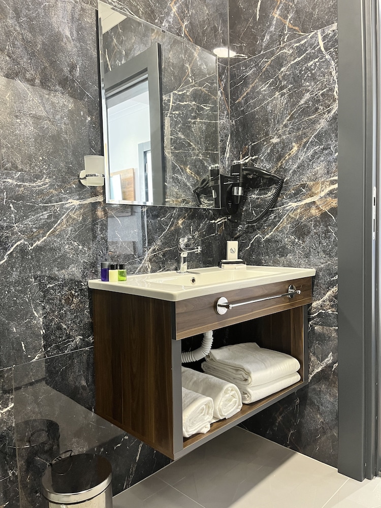 Berlin Suite Hotel Trabzon 49/50