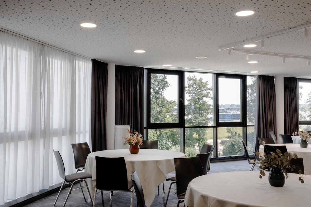 Radisson Hotel Zurich Airport 39/70
