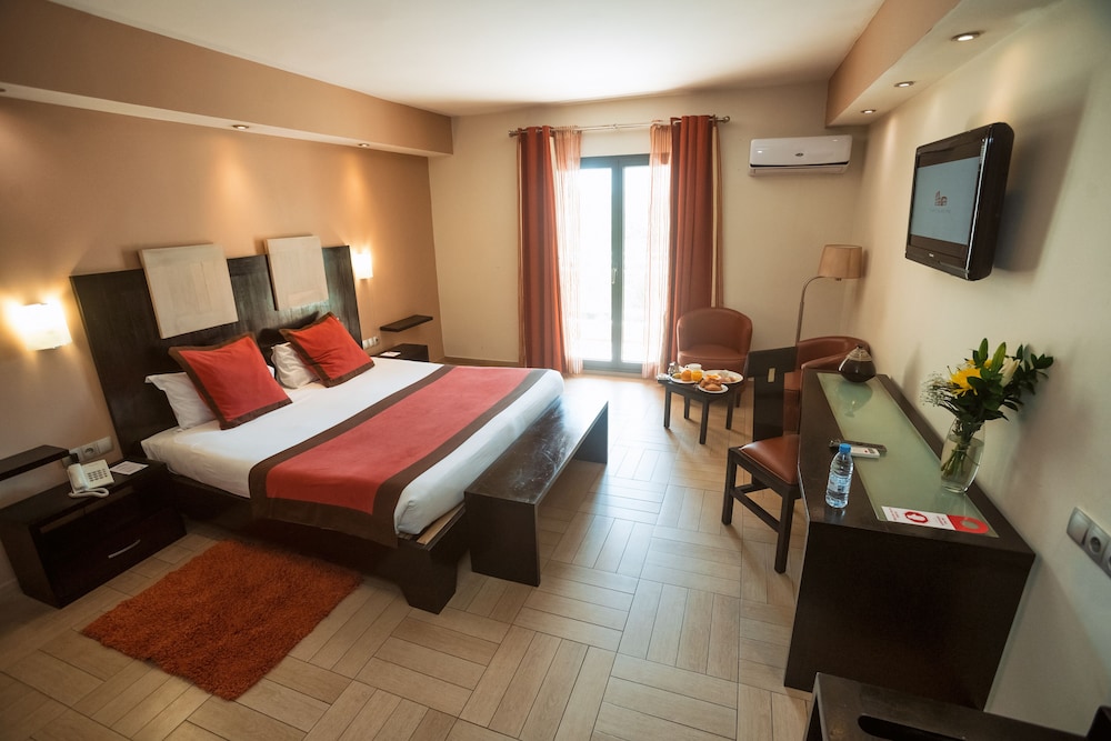Cafa de Rome Business Hotel 8/30