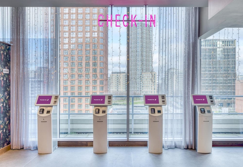 Premier Inn London Stratford 40/64