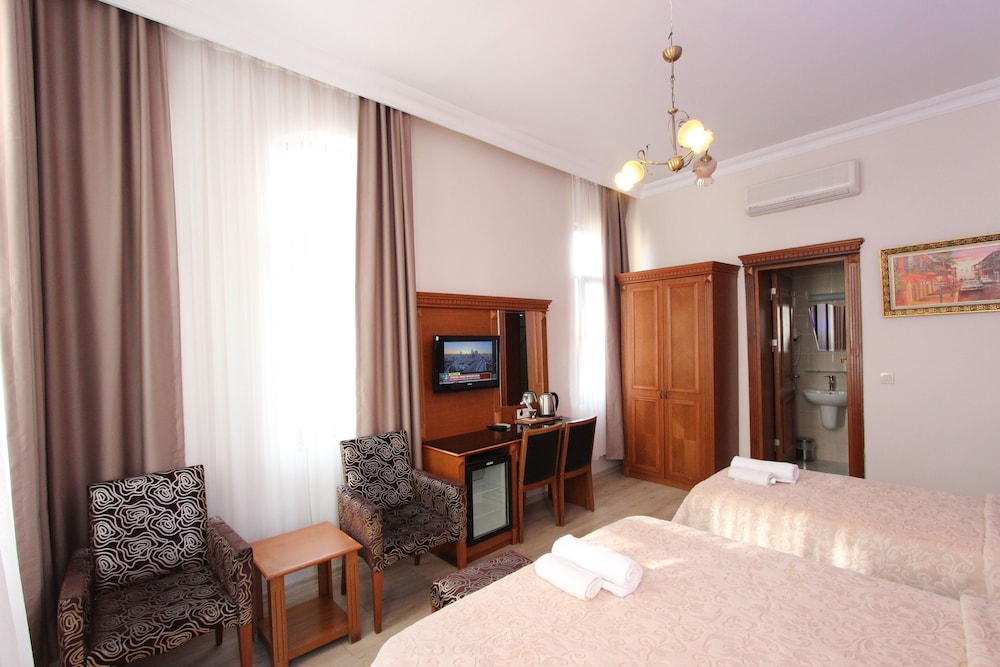 Hotel New House 52/68