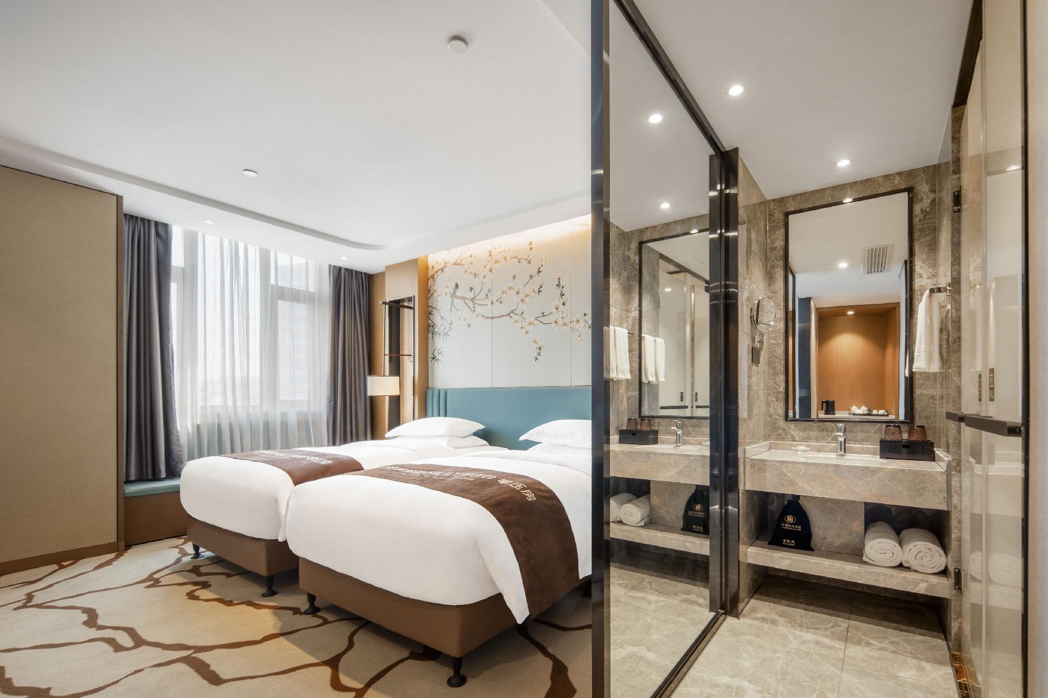 Huhua International Hotel (Shanghai Heqing Road) 14/27