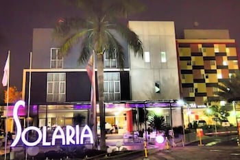 Metland Hotel Bekasi (Hotel @HOM Premiere Tambun) 3/51