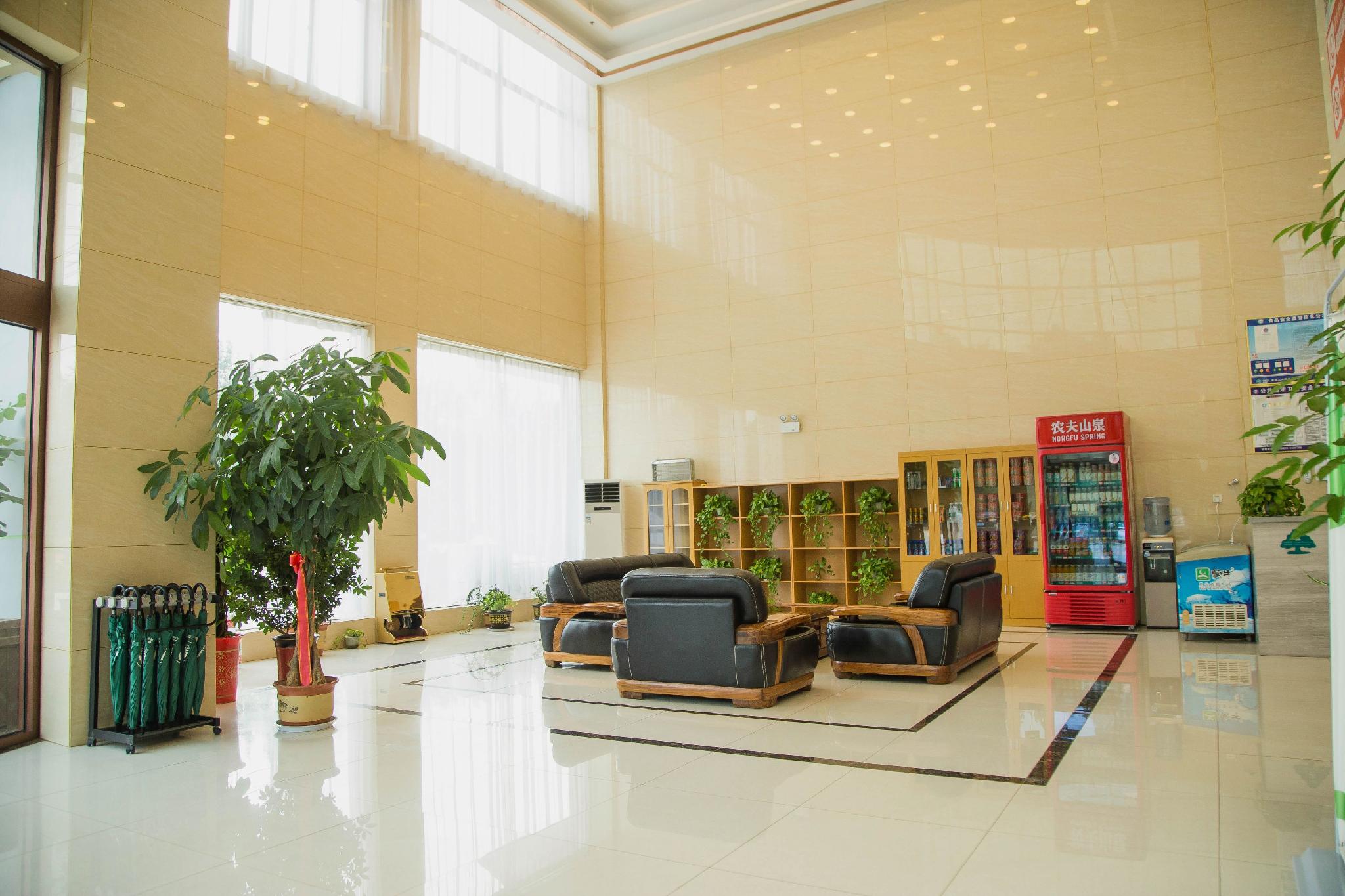 GreenTree Inn Zaozhuang Taierzhuang Ancient City Tourist Service Center Business Hotel 24/32