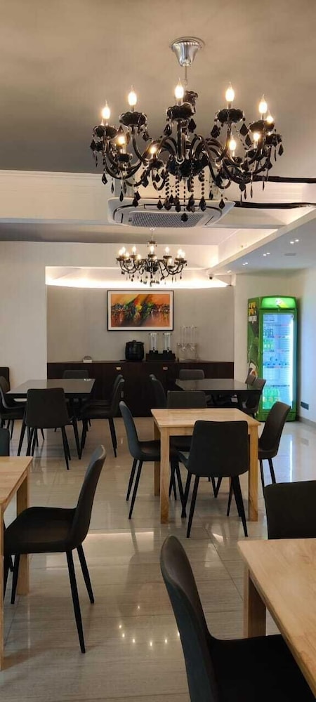 Hotel Omni Residency Baridhara 29/38