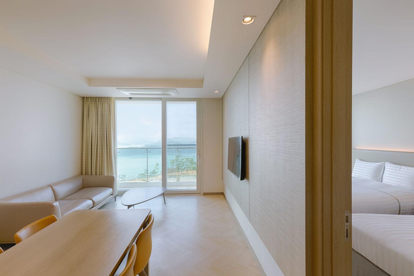 Resort, Suite, Partial Ocean View, Kitchen