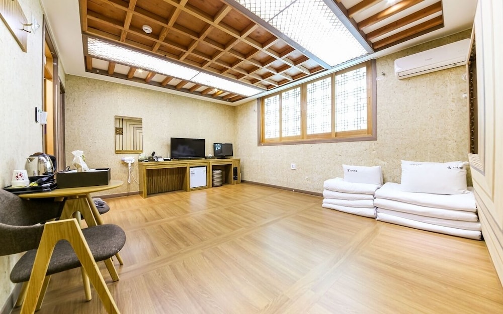 Jeonju Hanok Hotel Goong 12/15