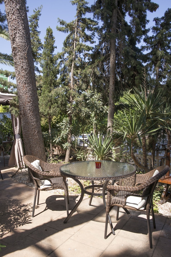 HOTEL CON ENCANTO PALAU VERD 3***SUP 33/39