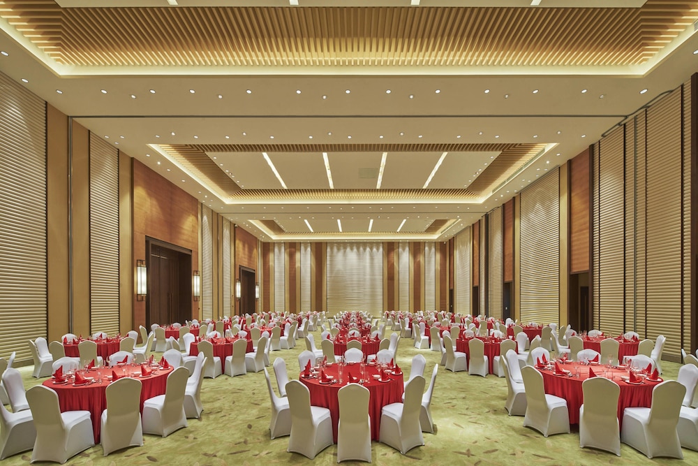 Four Points By Sheraton Chengdu Pujiang Resort 32/37