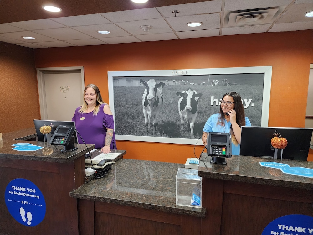 Hampton Inn And Suites Stephenville 10/40