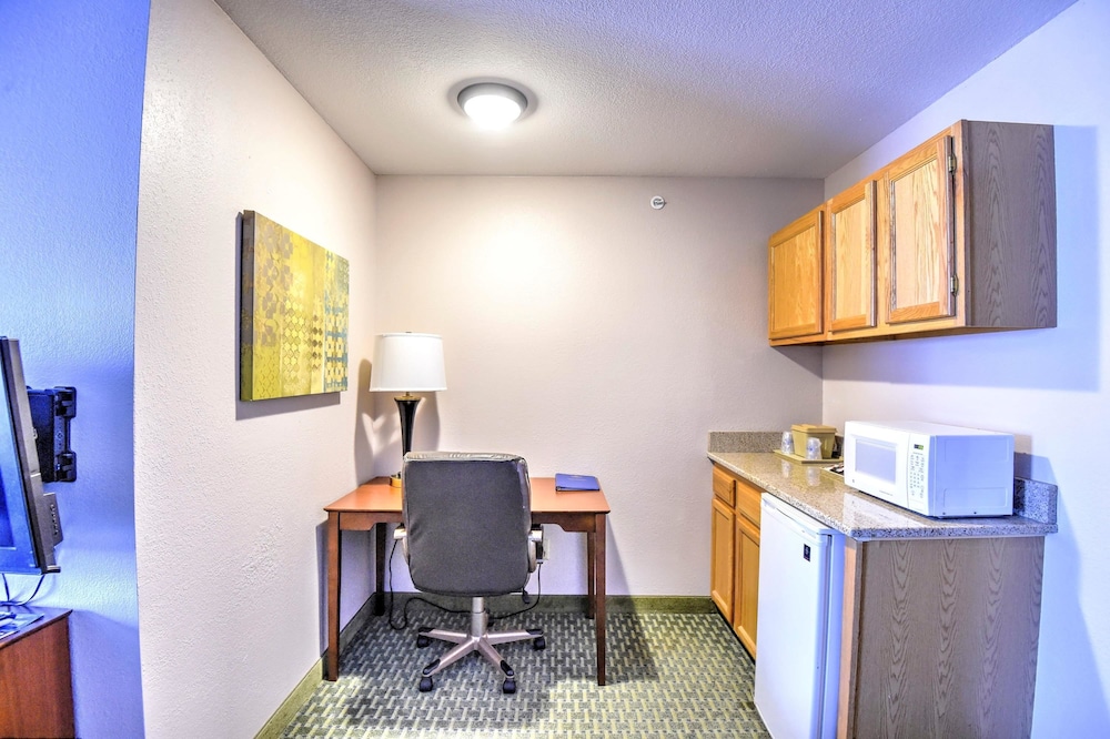 SureStay Hotel by Best Western Ottawa 40/42