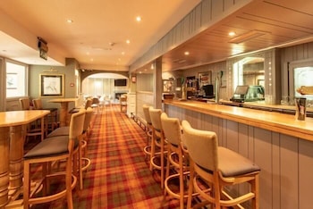 Castle Oaks House Hotel 50/58