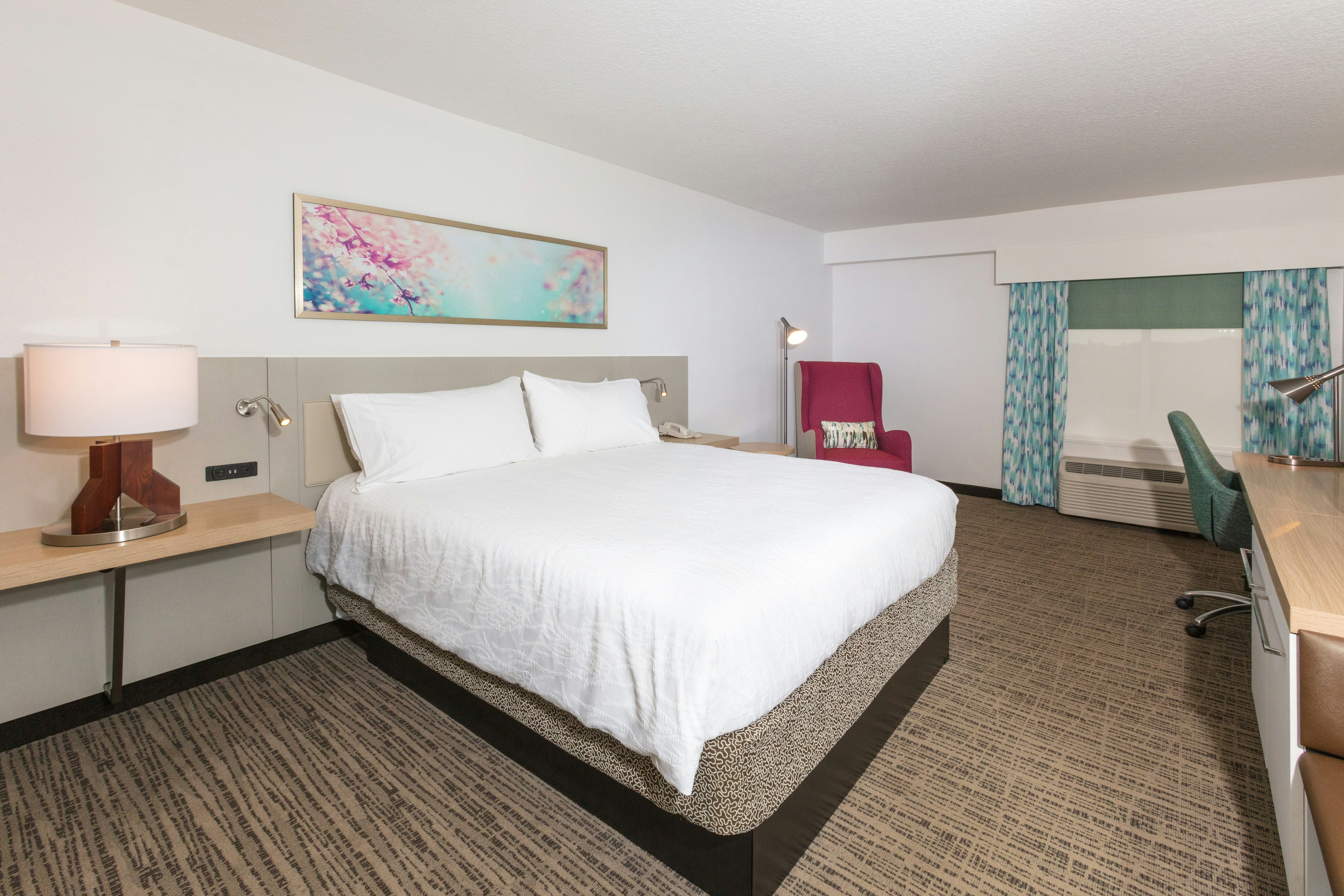 غرفة بسرير كينج، HILTON GARDEN INN ST. AUGUSTINE BEACH 2/3
