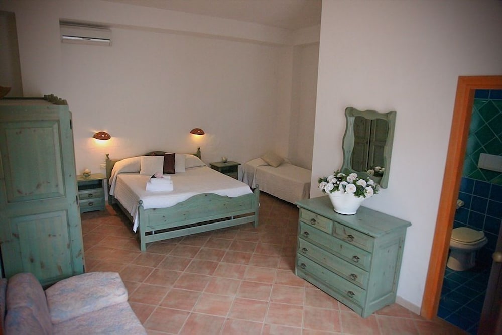 Micalosu Hotel 14/60