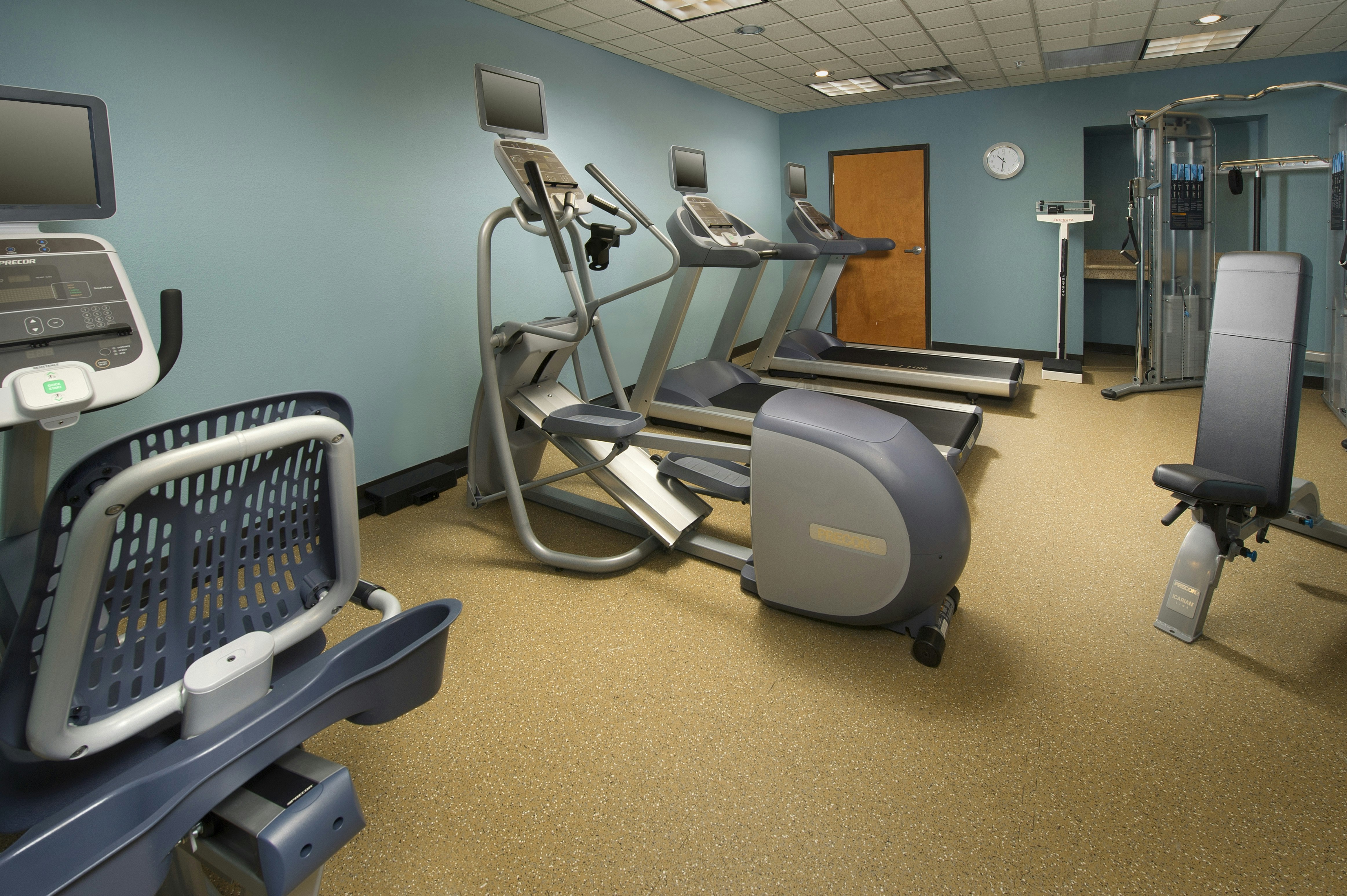 Holiday Inn El Paso Airport 34/74