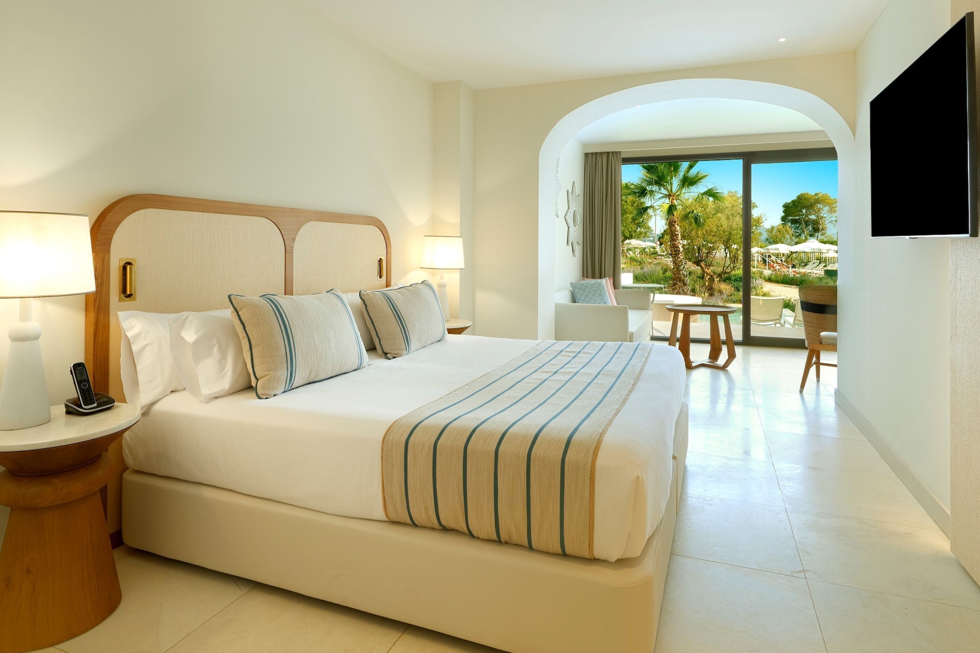 Swim Up, Junior Suite, Double Bed, Signature Level، The Signature Level at TRS Ibiza Hotel 2/4