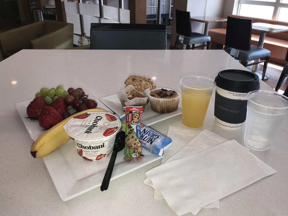 Springhill Suites Wichita Airport 9/69