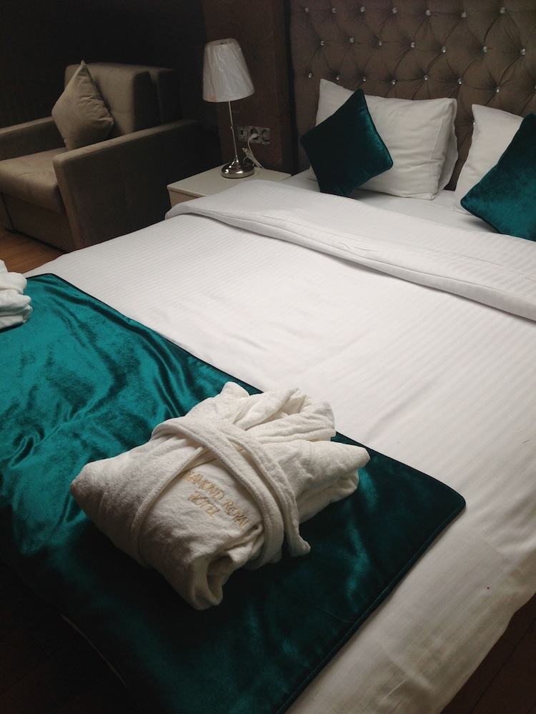 Diamond Royal Hotel 31/41