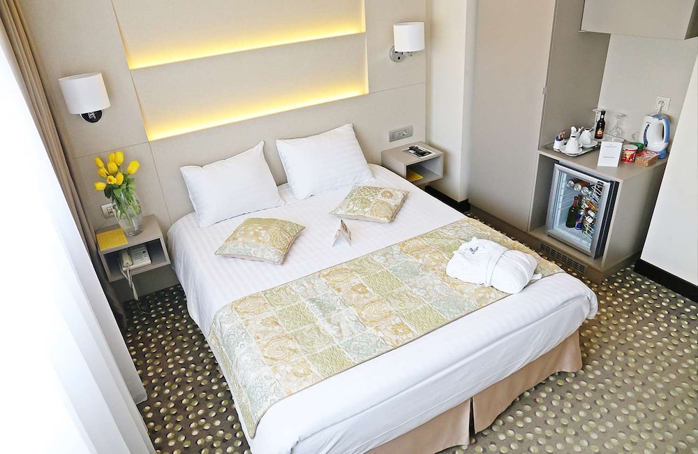 Leonardo Hotel Bucharest City Center (ex Golden Tulip Victoria) 2/38