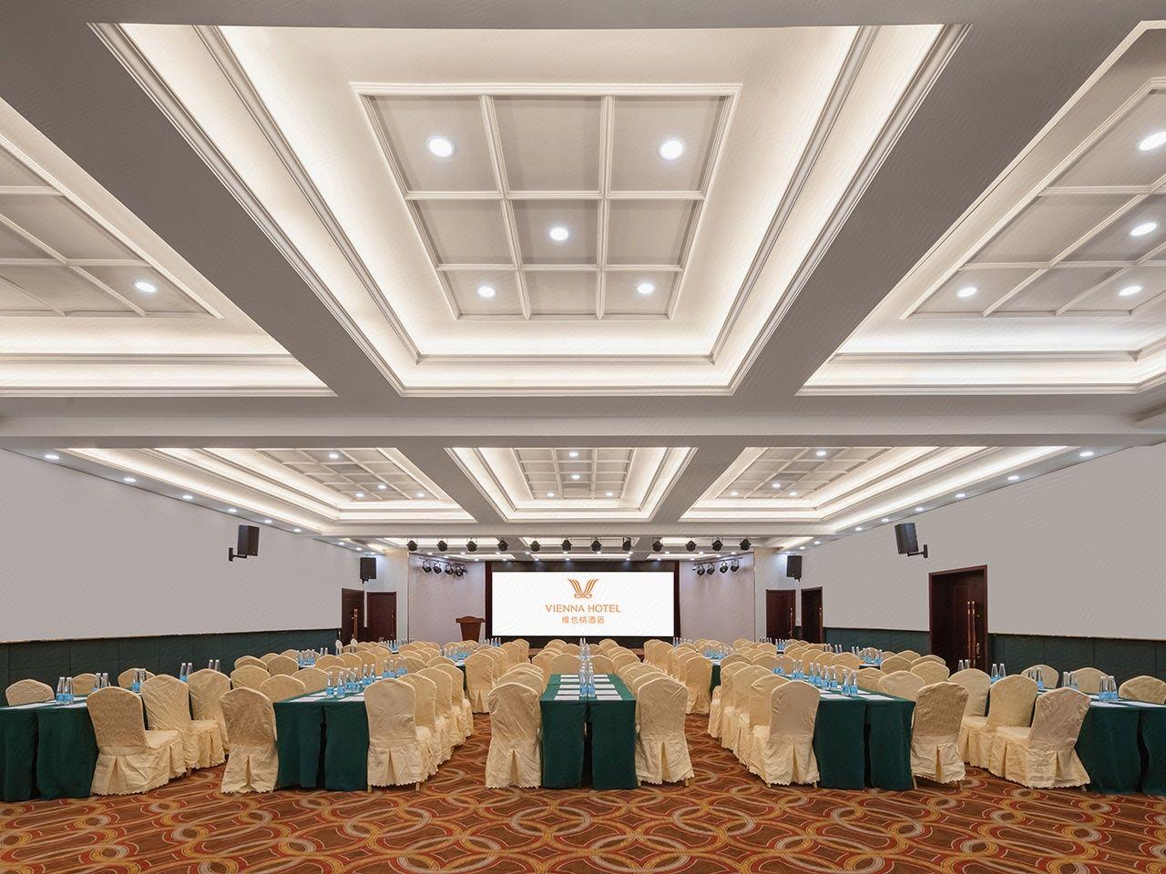 Vienna Hotel (Nanchang Bayi Square) 37/45