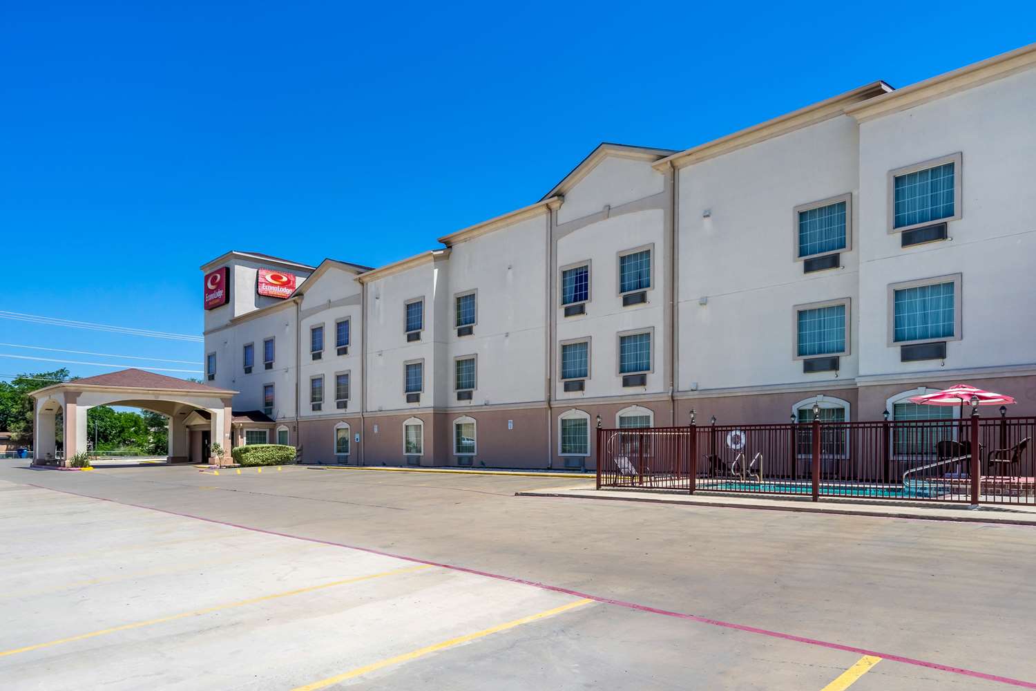 AmericInn by Wyndham New Braunfels 22/22