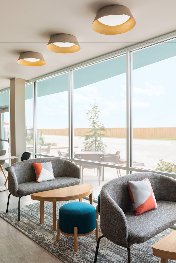 AVID HOTELS OKLAHOMA CITY - QUAIL SPRINGS 13/25