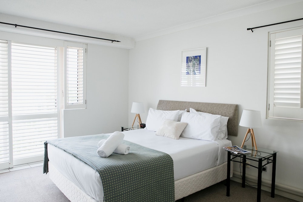 3 Bedrooms, Ocean, Superior, Apartment, 1 Queen and 4 Single Beds